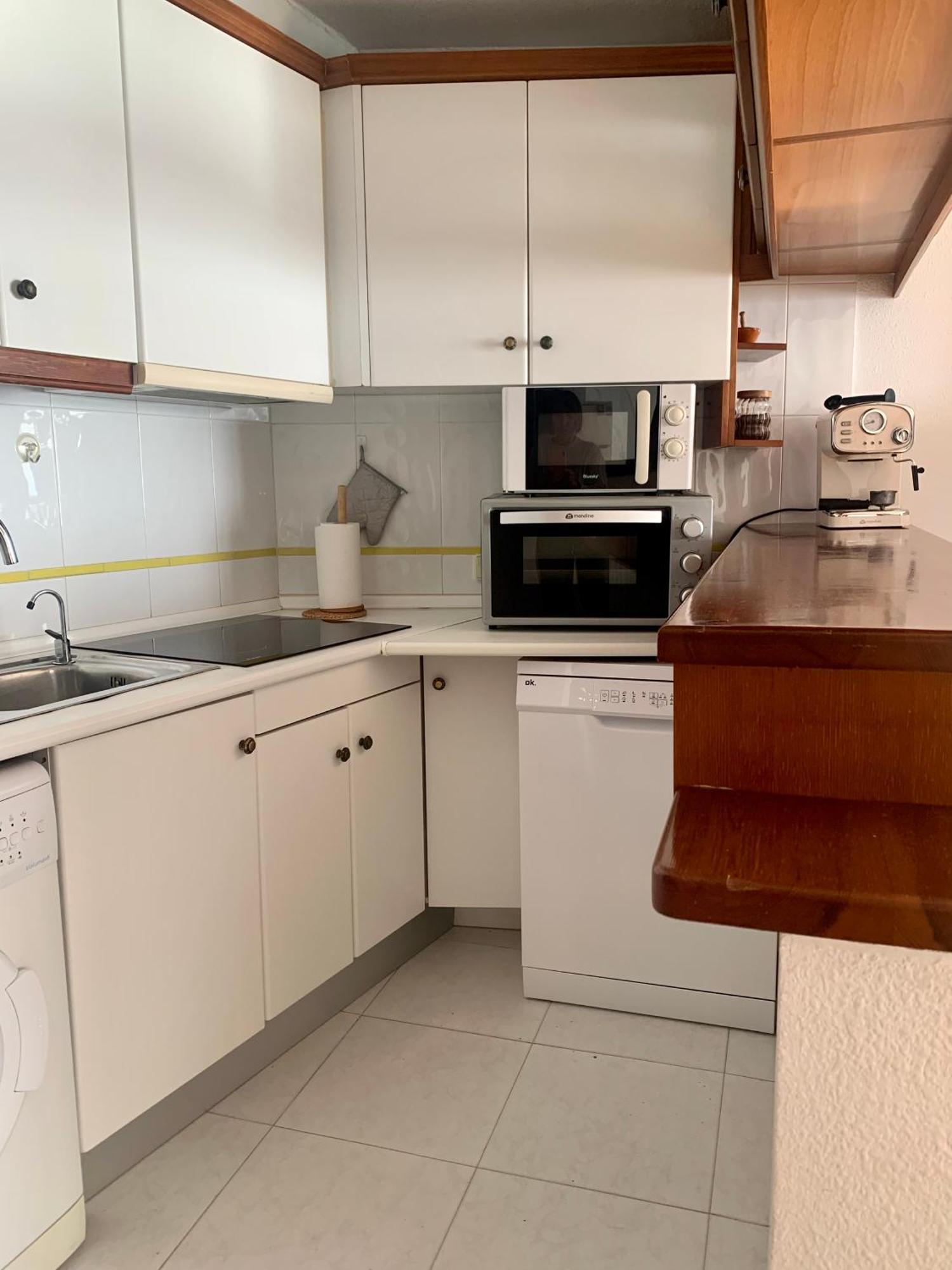 Sea View Apartment Torrevieja Eksteriør billede